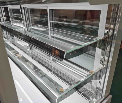 Dessert Pastry Cake Display Refrigerator 2000x680x1200mm Cake Counter Fridge