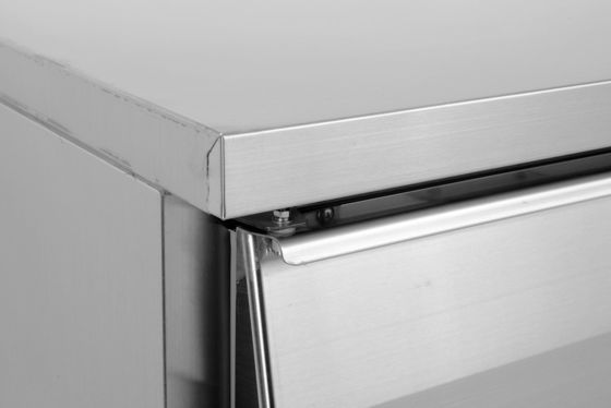 R134a Refrigerated Saladette Counter AISI304 Stainless Steel 2 Door Saladette Fridge
